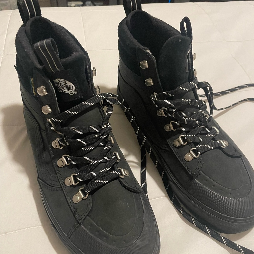 Vans Black High-Top Men's Boots